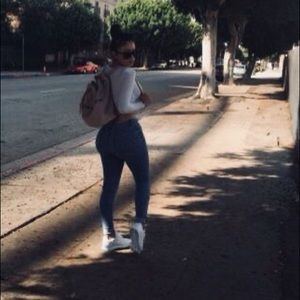 Meet your Posher, Emma